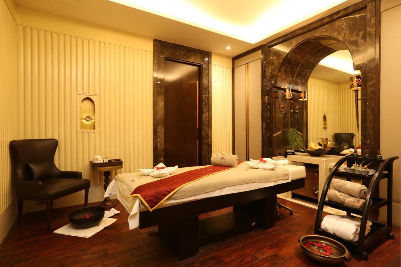 Hotel Crowne Plaza Mayur Vihar Noida By Ihg New Delhi