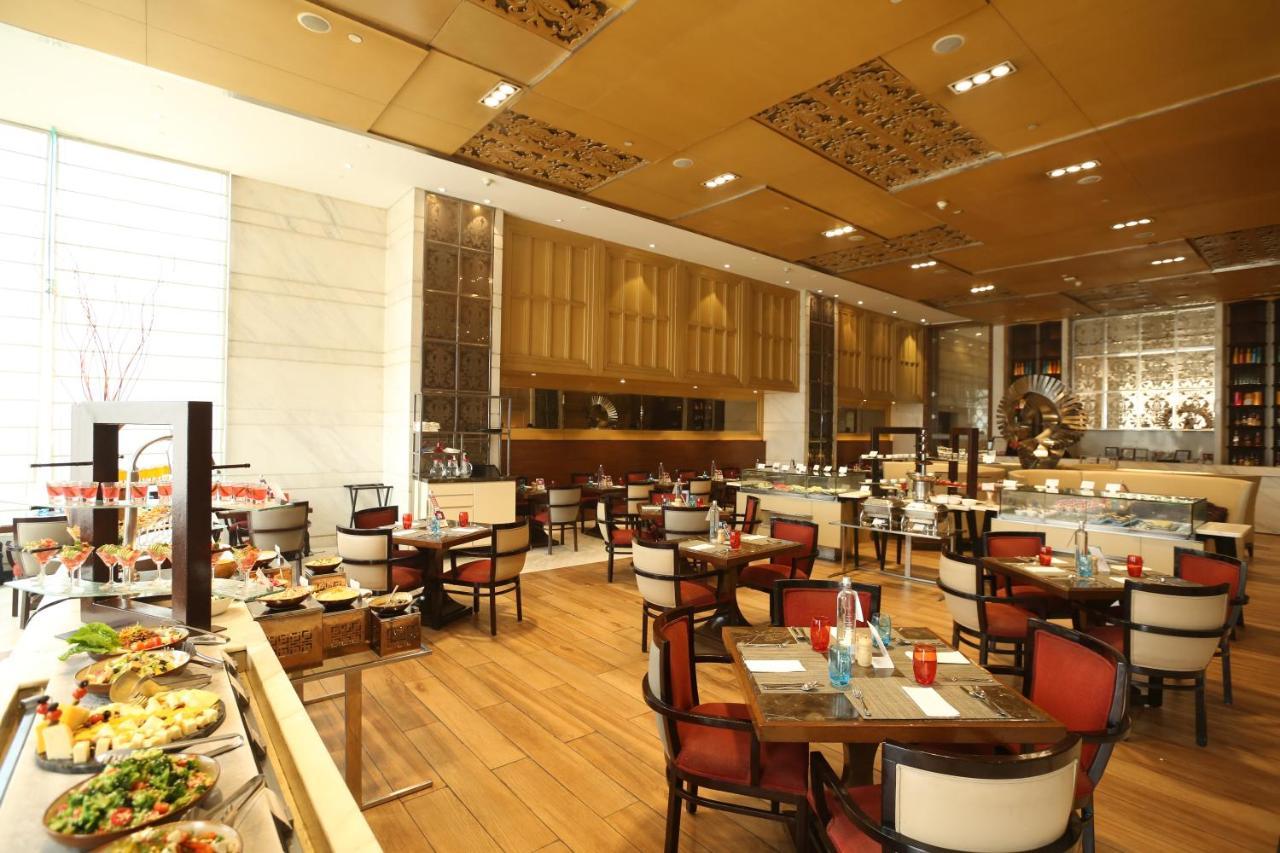 Hotel Crowne Plaza Mayur Vihar Noida By Ihg New Delhi