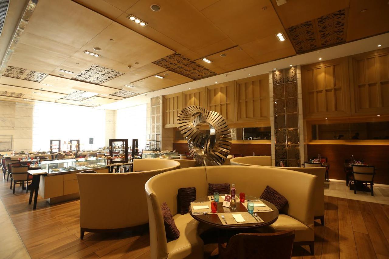 Crowne Plaza Mayur Vihar Noida By Ihg 5*