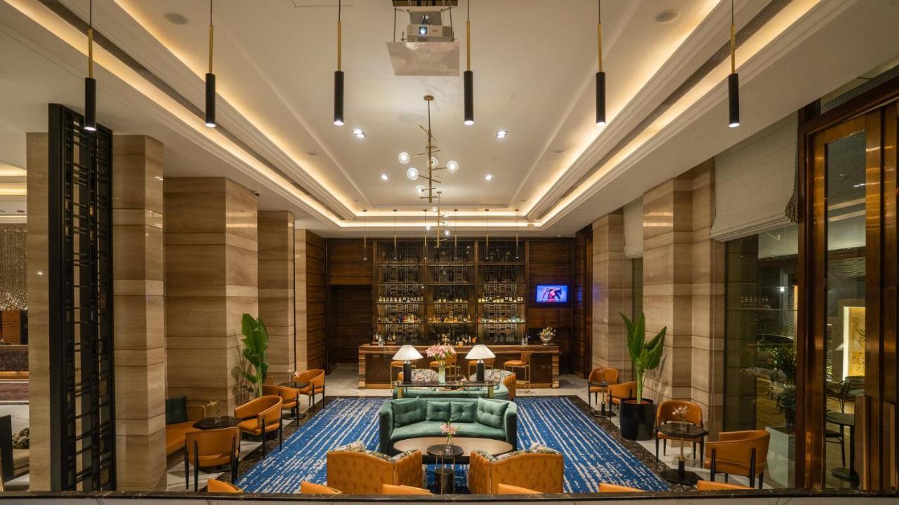 Crowne Plaza Mayur Vihar Noida By Ihg 5*