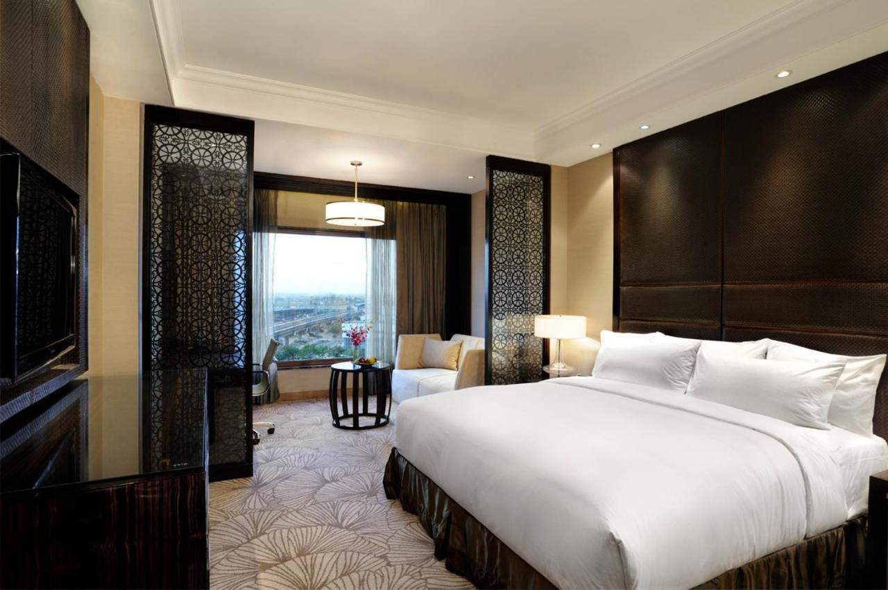 Crowne Plaza Mayur Vihar Noida By Ihg New Delhi